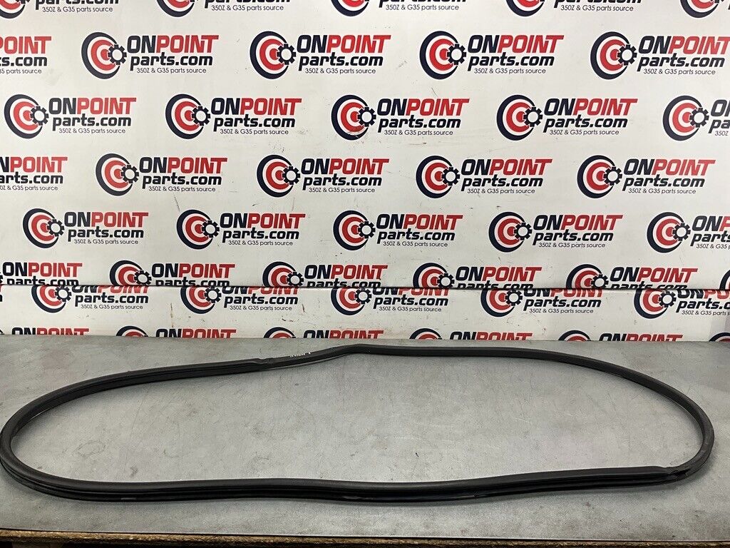 2004 Nissan Z33 350Z Passenger Right Door Frame Weatherstrip Seal Oem 25Bdqfa - On Point Parts Inc