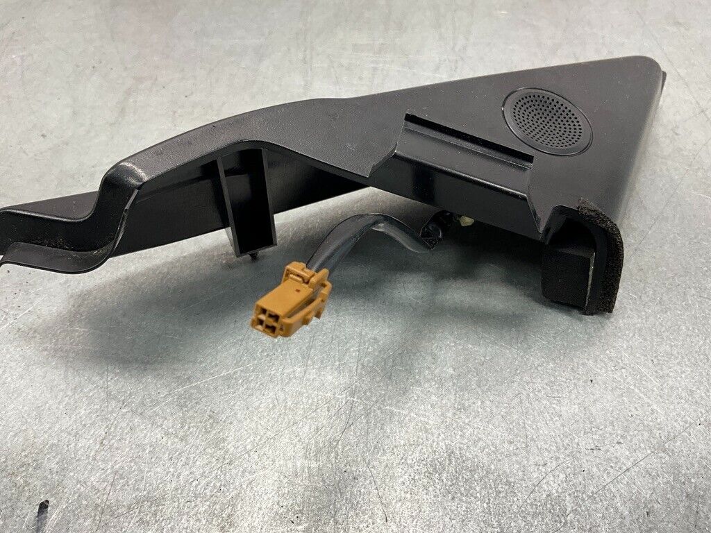 2004 Nissan Z33 350Z Passenger Right Tweeter Speaker Cover Oem 25Bdqfe - On Point Parts Inc