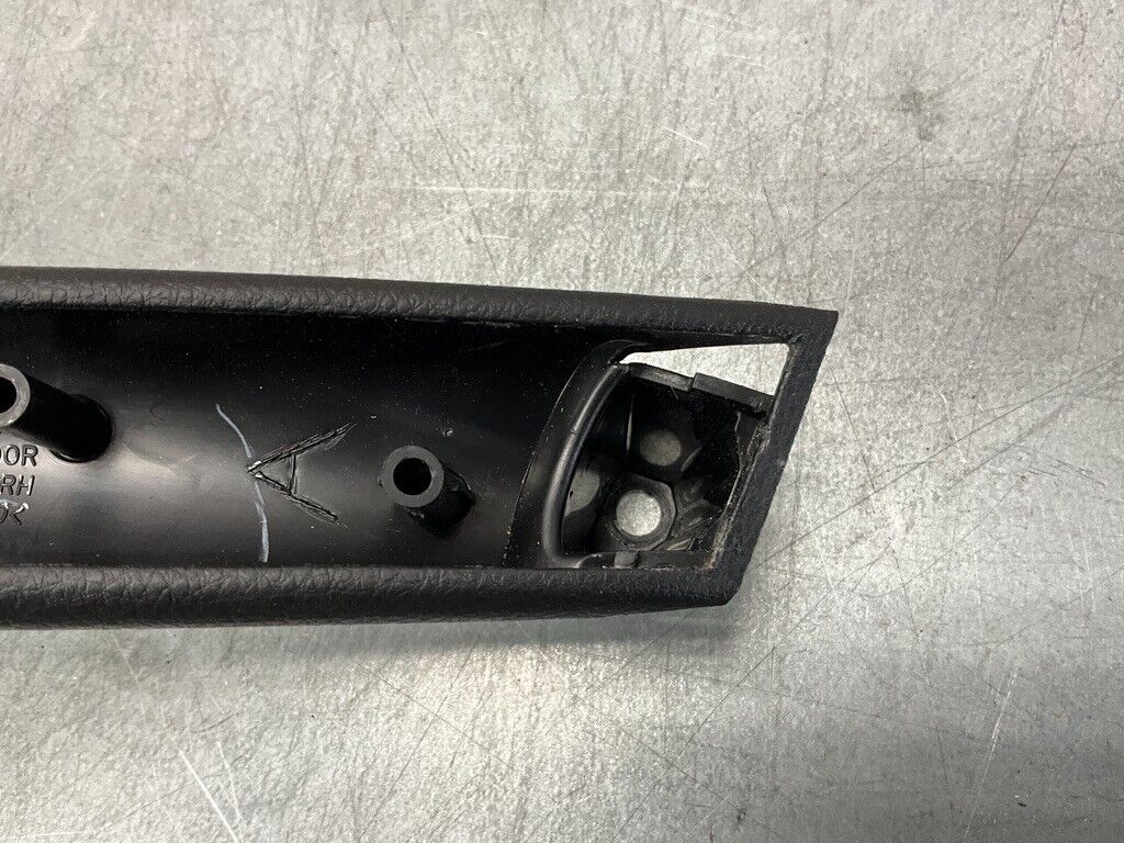 2004 Nissan Z33 350Z Passenger Right Door Panel Grab Handle 80978 Oem 25Bdqfe - On Point Parts Inc