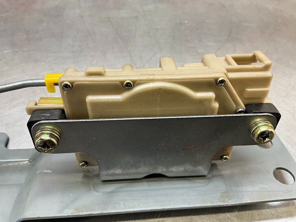 2004 Nissan Z33 350Z Coupe Trunk Latch Actuator Lock Assembly Oem 25Bdqfc - On Point Parts Inc