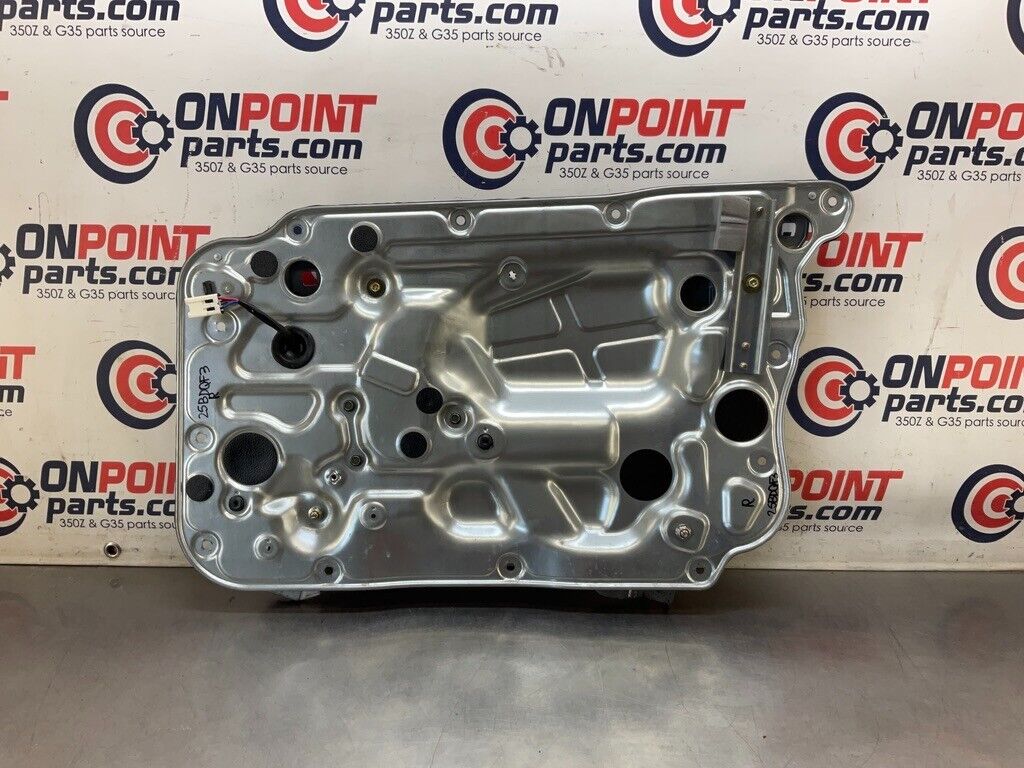 2004 Nissan Z33 350Z Passenger Right Window Regulator Motor Oem 25Bdqf3 - On Point Parts Inc