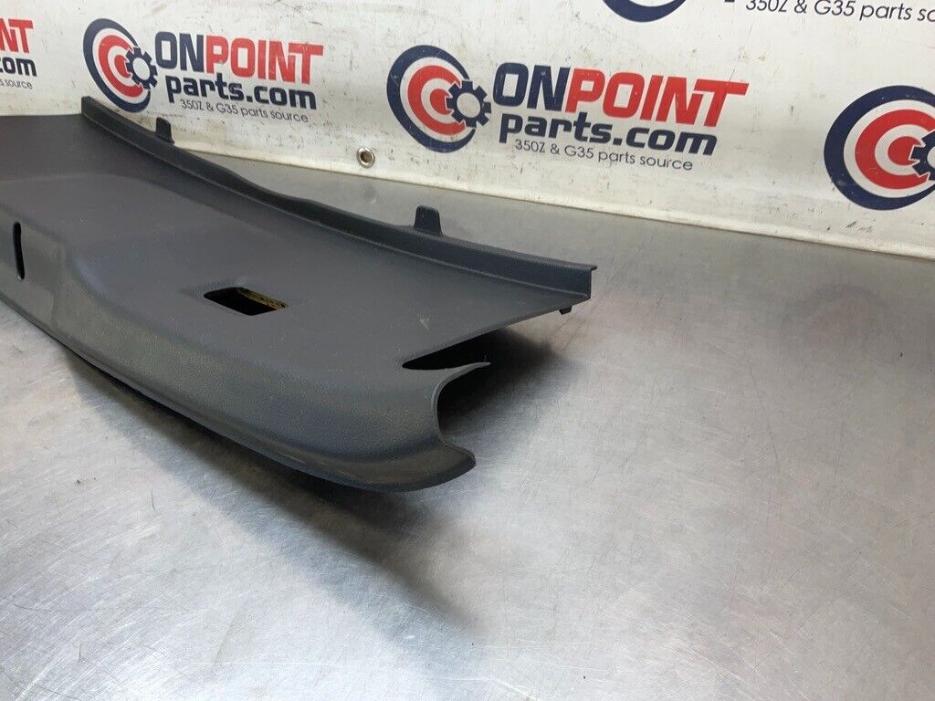 2004 Nissan Z33 350Z Coupe Trunk Latch Cover Panel 84992 Oem 25Bdqf8 - On Point Parts Inc