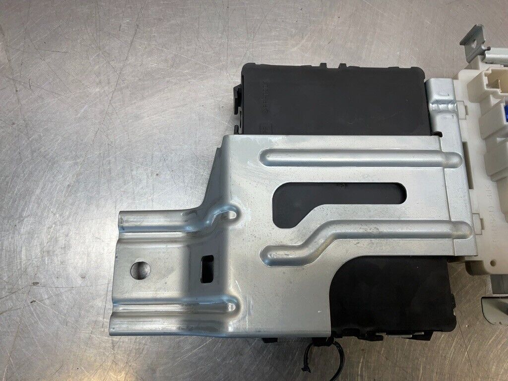 2004 Nissan Z33 350Z BCM Body Control Module 284B1CE800 Oem 25Bdqfa - On Point Parts Inc