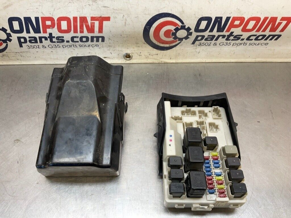 2004 Nissan Z33 350Z IPDM Engine Large Fuse Relay Box Oem 25Bdqfc - On Point Parts Inc