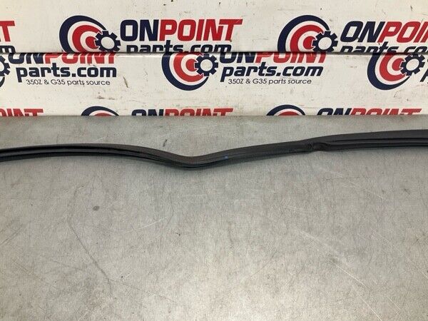 2003 Nissan Z33 350Z Passenger Door Frame Weatherstrip Seal Oem 13Benfe - On Point Parts Inc