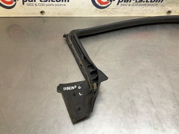 2003 Nissan Z33 350Z Driver A-Pillar Trim Weatherstrip Seal Oem 13Benfg - On Point Parts Inc