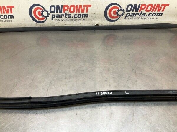 2003 Nissan Z33 350Z Driver Door Frame Weatherstrip Seal Oem 13Benfg - On Point Parts Inc