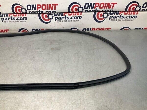 2006 Infiniti V35 G35 Passenger Door Shell Weatherstrip Seal Oem 11Be9Fe - On Point Parts Inc