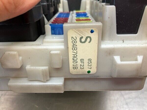 2006 Infiniti V35 G35 Ipdm Engine Large Fuse Relay Module Box Oem 11Be9Fc - On Point Parts Inc