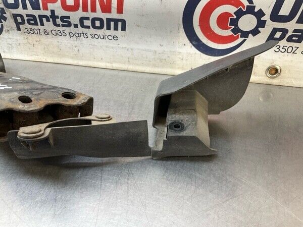 2004 Infiniti V35 G35 Rear Driver Subframe Mount Stay Brace Bracket Oem 23Bevfg - On Point Parts Inc