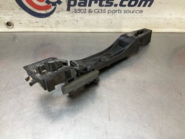 2004 Infiniti V35 G35 Driver Exterior Door Handle Bracket Oem 23Bevfa - On Point Parts Inc