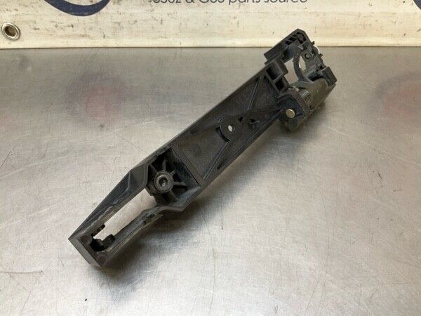 2004 Infiniti V35 G35 Driver Exterior Door Handle Bracket Oem 23Bevfa - On Point Parts Inc