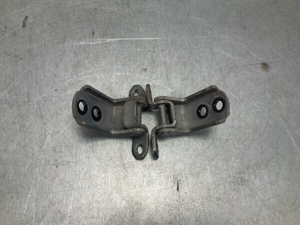 2004 Infiniti V35 G35 Front Passenger Door Hinges Oem 23Bevfe - On Point Parts Inc