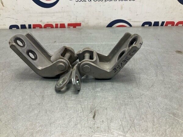 2004 Infiniti V35 G35 Front Passenger Door Hinges Oem 23Bevfe - On Point Parts Inc