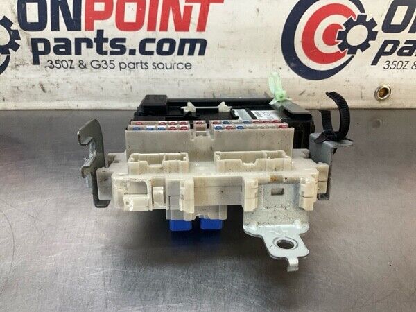 2004 Infiniti V35 G35 Bcm Body Control Module Manual Fuse Panel Oem 23Bevfa - On Point Parts Inc