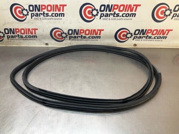 2004 Infiniti V35 G35 Driver Door Frame Weatherstrip Seal Oem 23Bevfg - On Point Parts Inc