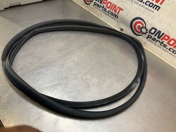 2004 Infiniti V35 G35 Driver Door Frame Weatherstrip Seal Oem 23Bevfg - On Point Parts Inc