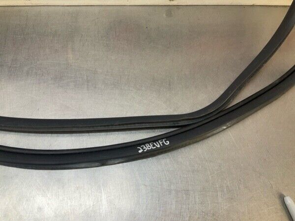 2004 Infiniti V35 G35 Driver Door Frame Weatherstrip Seal Oem 23Bevfg - On Point Parts Inc