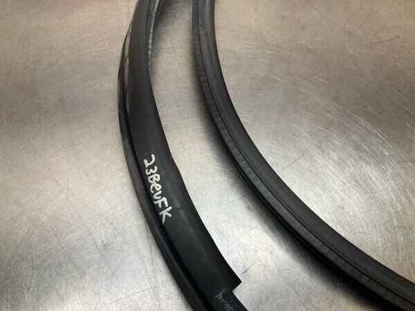 2004 Infiniti V35 G35 Front Passenger Door Frame Weatherstrip Seal Oem 23Bevfk - On Point Parts Inc