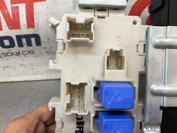 2005 Nissan Z33 350Z Bcm Body Control Module Automatic Fuse Panel Oem 12Bfdfa - On Point Parts Inc