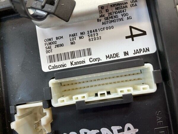 2005 Nissan Z33 350Z Bcm Body Control Module Automatic Fuse Panel Oem 12Bfdfa - On Point Parts Inc