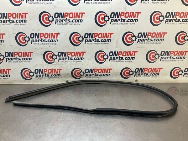 2005 Nissan Z33 350Z Driver Convertible Door Frame Weatherstrip Seal Oem 12Bfdfa - On Point Parts Inc