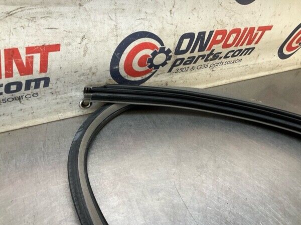 2005 Nissan Z33 350Z Passenger Convertible Door Frame Weatherstrip Oem 12Bfdfk - On Point Parts Inc