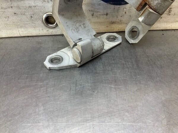 2008 Infiniti V36 G37 Front Passenger Door Hinges Oem 24Bfkfk - On Point Parts Inc