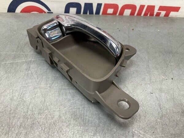 2008 Infiniti V36 G37 Front Passenger Interior Door Handle  24Bfkfe