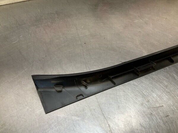 2005 Nissan Z33 350Z Passenger Door Threshold Sill Trim Oem 11Bfyf7