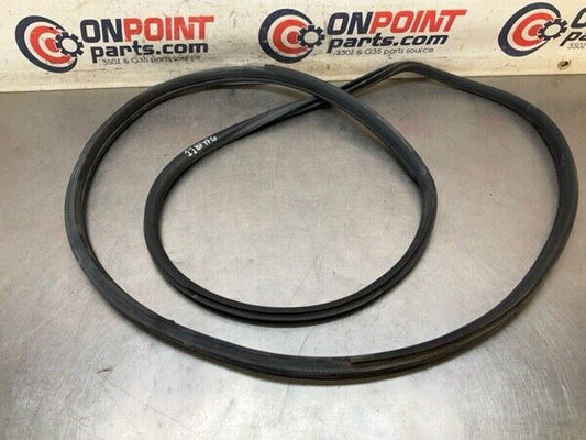 2005 Nissan Z33 350Z Front Passenger Door Frame Weatherstrip Seal Oem 11Bfyfg - On Point Parts Inc