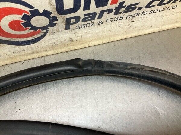 2005 Nissan Z33 350Z Front Passenger Door Frame Weatherstrip Seal Oem 11Bfyfg - On Point Parts Inc
