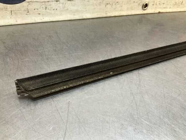 2007 Bmw E92 328I Driver Door Window Felt Weatherstrip Oem 23Bg6F7 - On Point Parts Inc