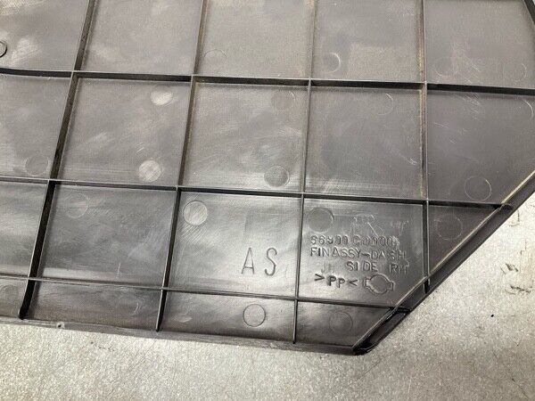 2004 Nissan Z33 350Z Front Passenger Door Threshold Kick Plate Trim Oem 22Bgwfa - On Point Parts Inc