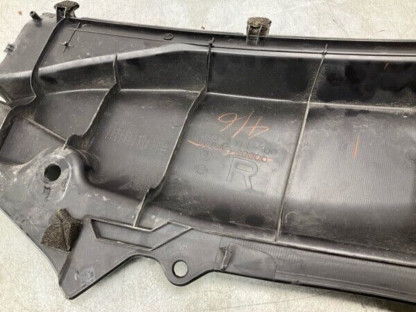 2004 Nissan Z33 350Z Passenger Windshield Cowl Wiper Cover Panel Oem 22Bgwf2 - On Point Parts Inc