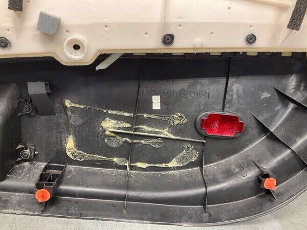 2004 Nissan Z33 350Z Driver Door Panel OEM 22Bgwf8 - On Point Parts Inc