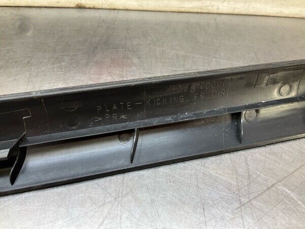2004 Nissan Z33 350Z Driver Door Threshold Sill Trim Oem 22Bgwf7 - On Point Parts Inc