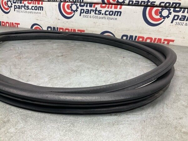 2004 Nissan Z33 350Z Driver Door Frame Weatherstrip Seal Oem 22Bgwfc - On Point Parts Inc