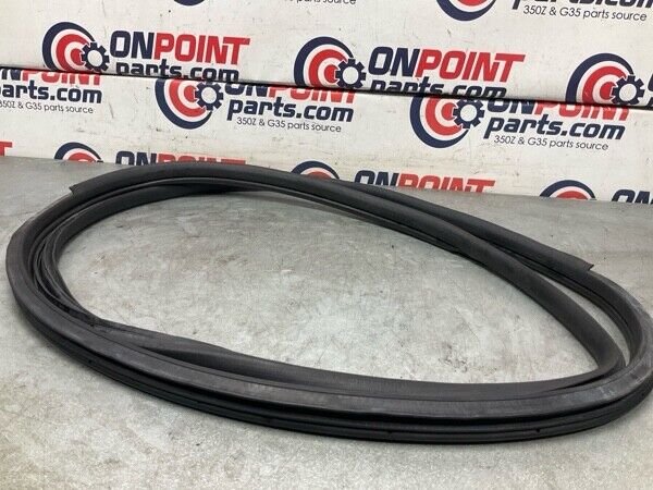 2004 Nissan Z33 350Z Driver Door Frame Weatherstrip Seal Oem 22Bgwfc - On Point Parts Inc