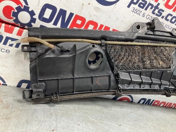 2004 Nissan Z33 350Z Front Driver Windshield Cowl Wiper Cover Panel Oem 22Bgwf3 - On Point Parts Inc