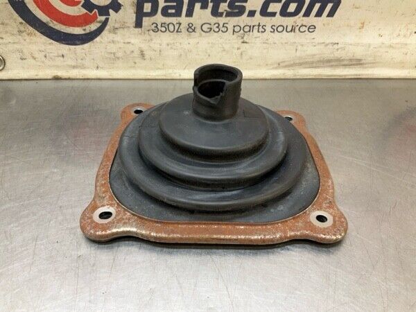 2004 Nissan Z33 350Z Manual Rubber Shifter Boot Insulator Oem 22Bgwfc - On Point Parts Inc
