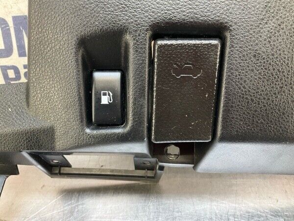 2004 Nissan Z33 350Z Driver Lower Dash Panel Oem 22Bgwf7