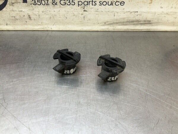 2004 Nissan Z33 350Z Upper Radiator Locks Oem 22Bgwfc - On Point Parts Inc