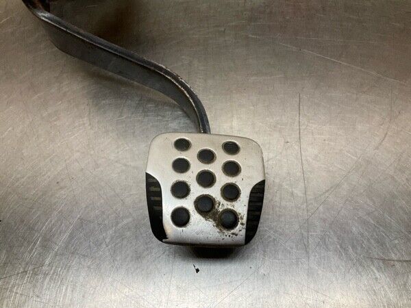 2004 Nissan Z33 350Z Clutch Pedal  22Bgwfi - On Point Parts Inc