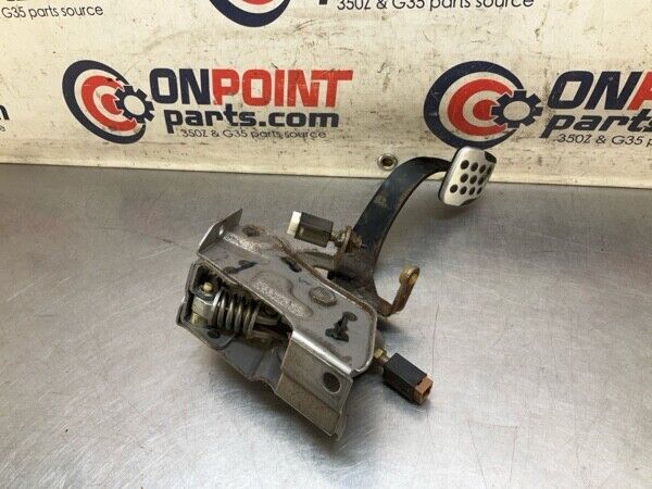 2004 Nissan Z33 350Z Clutch Pedal  22Bgwfi - On Point Parts Inc
