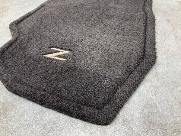 2005 Nissan Z33 350Z Passenger Carpet Floor Mat Oem 22Bg3F9