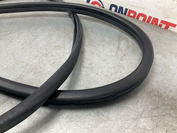 2005 Nissan Z33 350Z Passenger Door Frame Weatherstrip Seal Oem 22Bg3Fe - On Point Parts Inc