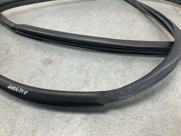 2005 Nissan Z33 350Z Passenger Door Frame Weatherstrip Seal Oem 22Bg3Fe - On Point Parts Inc