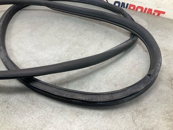 2005 Nissan Z33 350Z Passenger Door Frame Weatherstrip Seal Oem 22Bg3Fe - On Point Parts Inc