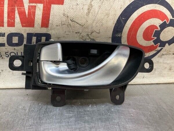 2017 Infiniti V37 Q60 Front Driver Interior Door Handle Oem 14Bhgfa